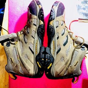 Merrill size 13 hiking shoes.